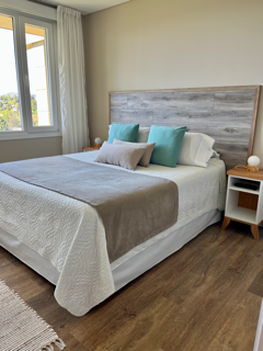 Alojamiento en el centro con vista parcial al lago y con cochera